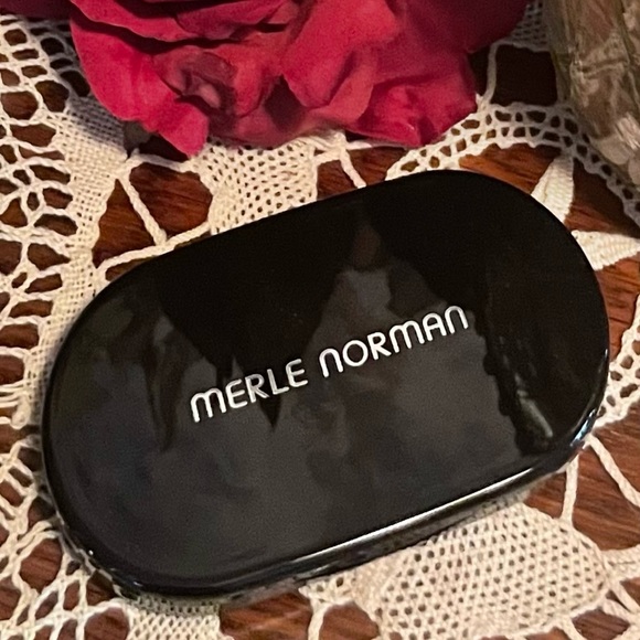Merle Norman Eye Shadow Mirror Compact Trio; Ice, Rosewater, Silver Dollar; New - Picture 1 of 11
